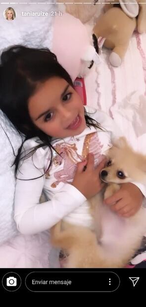 Tania Ruiz sorprende por maquillar a su hija Carlotta y lo comparte en Instagram