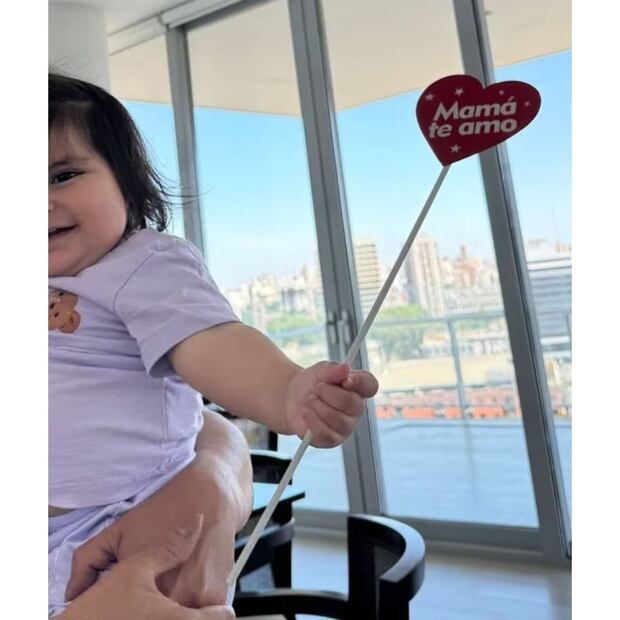 Inti, la bebé de Christian Nodal y Cazzu / Foto: Instagram