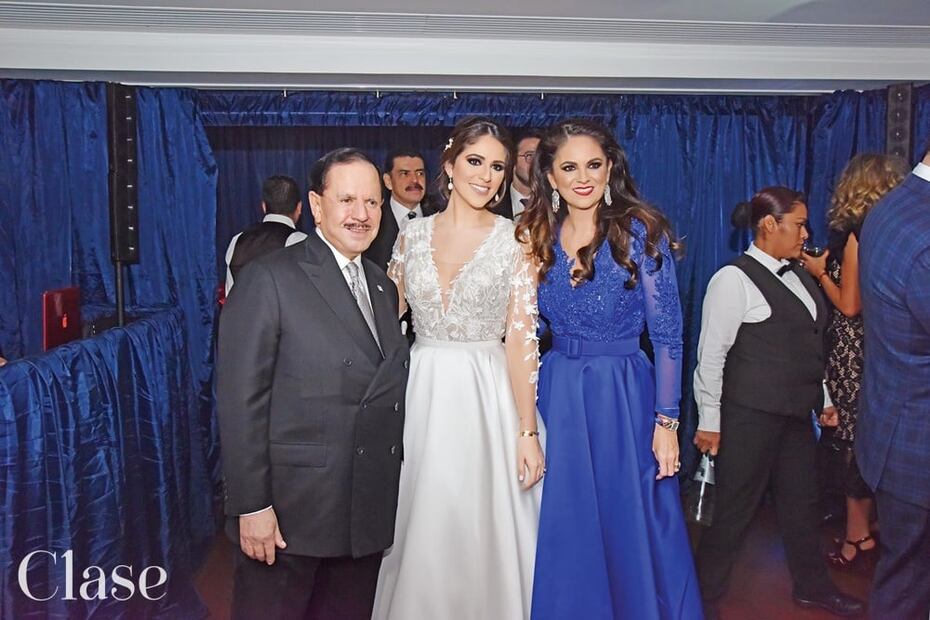 Perla Ealy y Rogelio Cárdenas se casan por el civil 