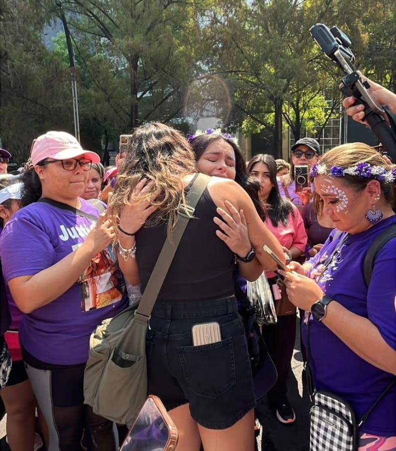 Alessandra Rojo de la Vega en la marcha del 8M 2026 / Foto: Elizabeth Cruz