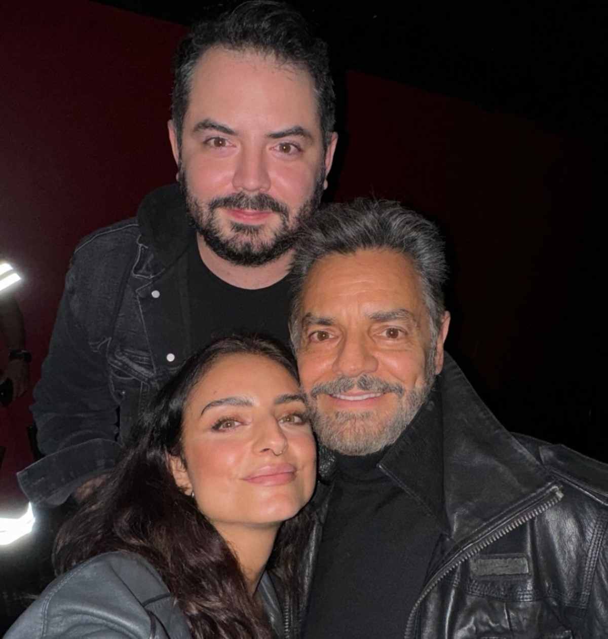 Aislinn, José Eduardo y Eugenio Derbez reunidos en el concierto de Vadhir / Foto: Instagram