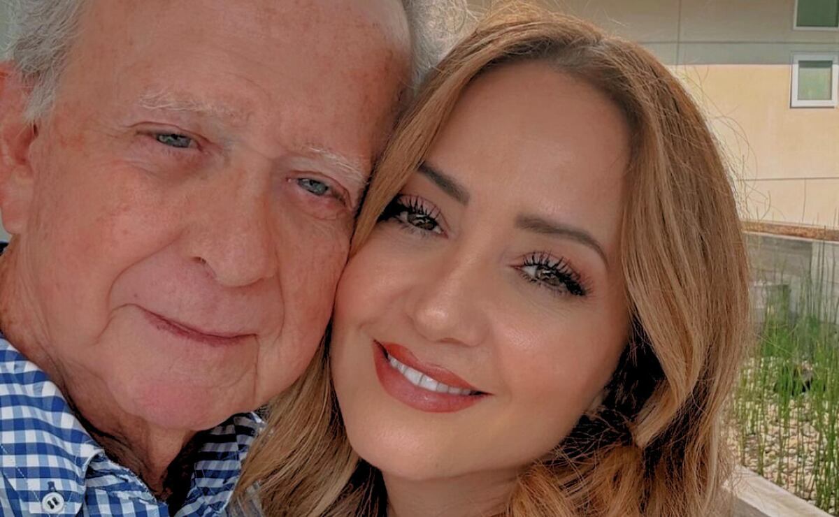 Andrea Legarreta festeja el cumpleaños 82 de Juan Legarreta, su papá