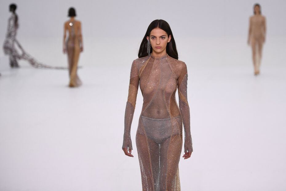 Fendi O-I 2022: Kim Jones se inspira en Japón para su show couture