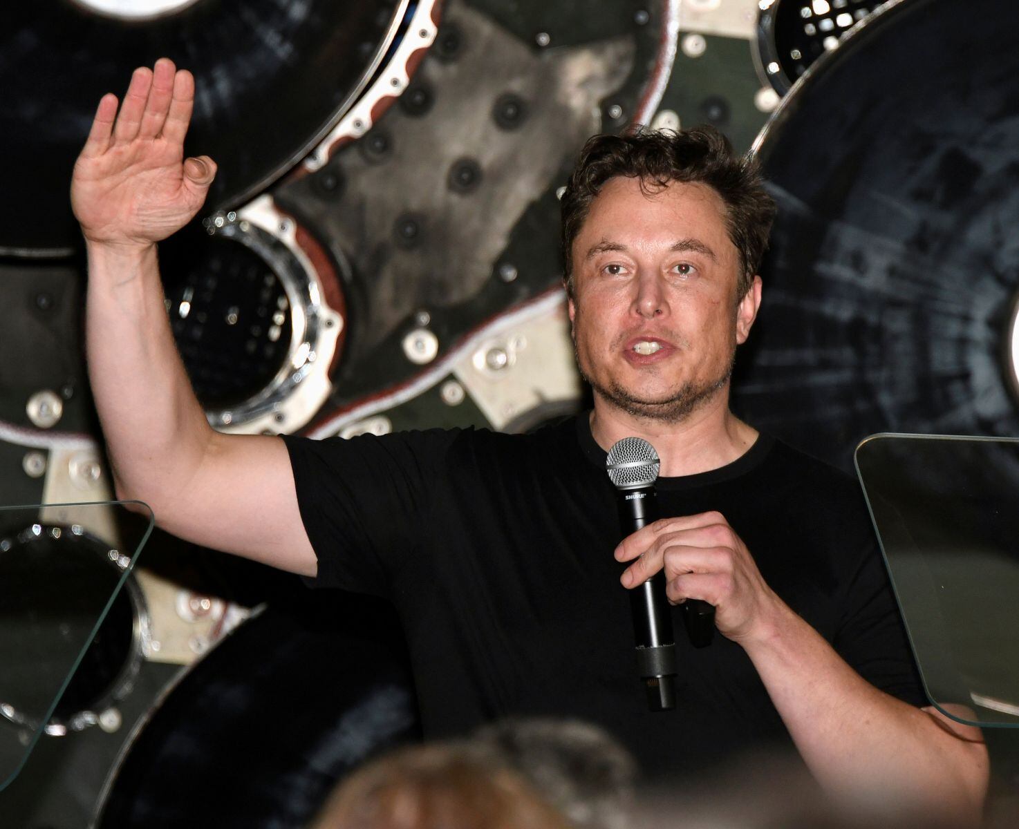 Nuevamente Elon Musk se burla de Jeff Bezos