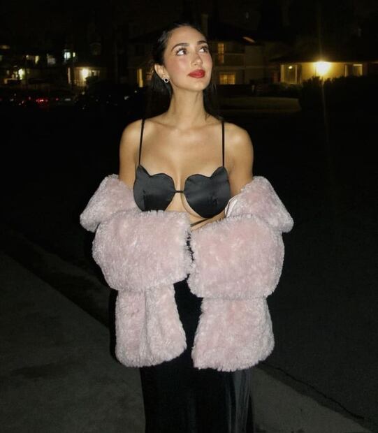 El look de Nicole McPherson para el 14 de febrero / Instagram