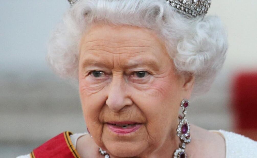 "Gracias a Dios, Meghan no viene", palabras de la reina Isabel II que se han convertido en playeras