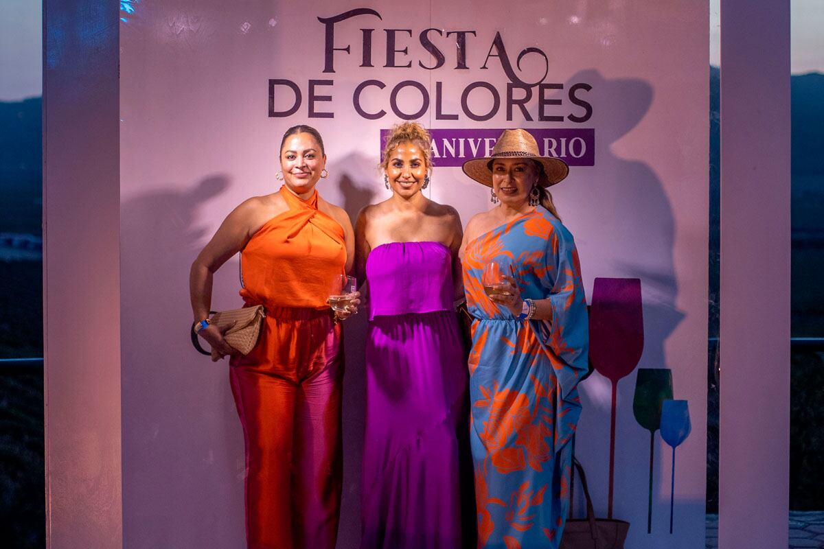 Mildred y Virginia Machuca con Brenda Mora. (Foto: Edgar Silva Fuentes S.)