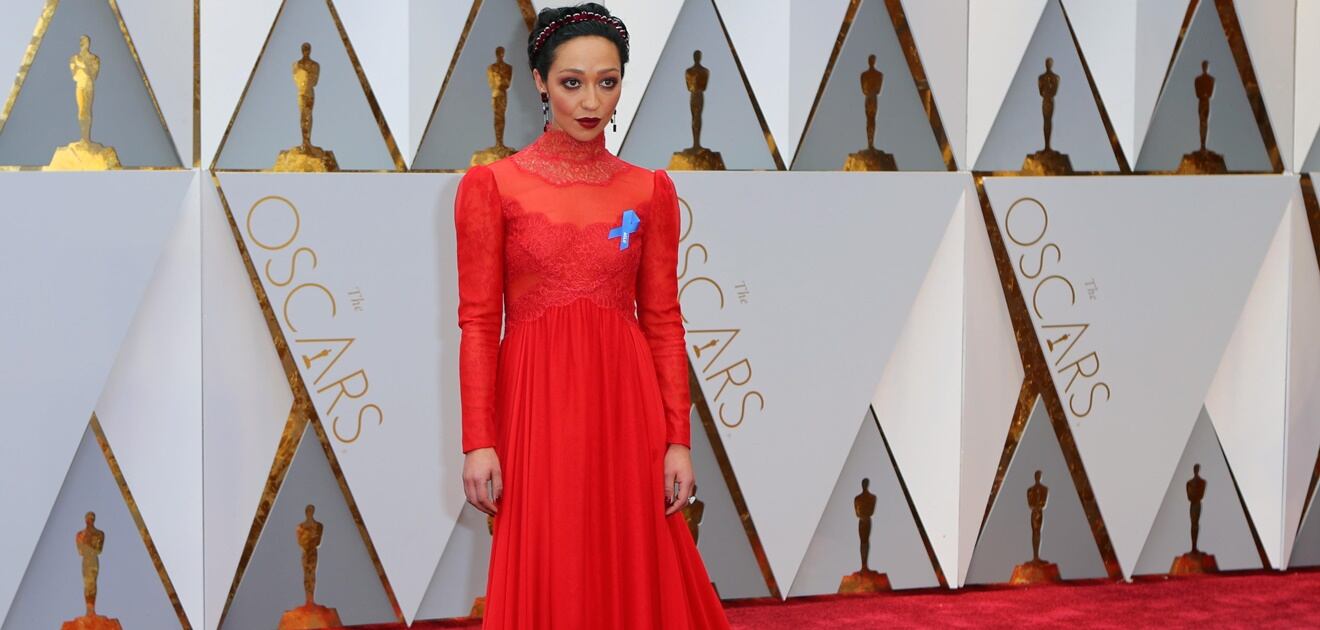 <p>Famosos que utilizaron la cinta azul por los derechos en los Oscar 2017.<strong> (Foto: REUTERS/Mike Blake&nbsp;)</strong></p>
