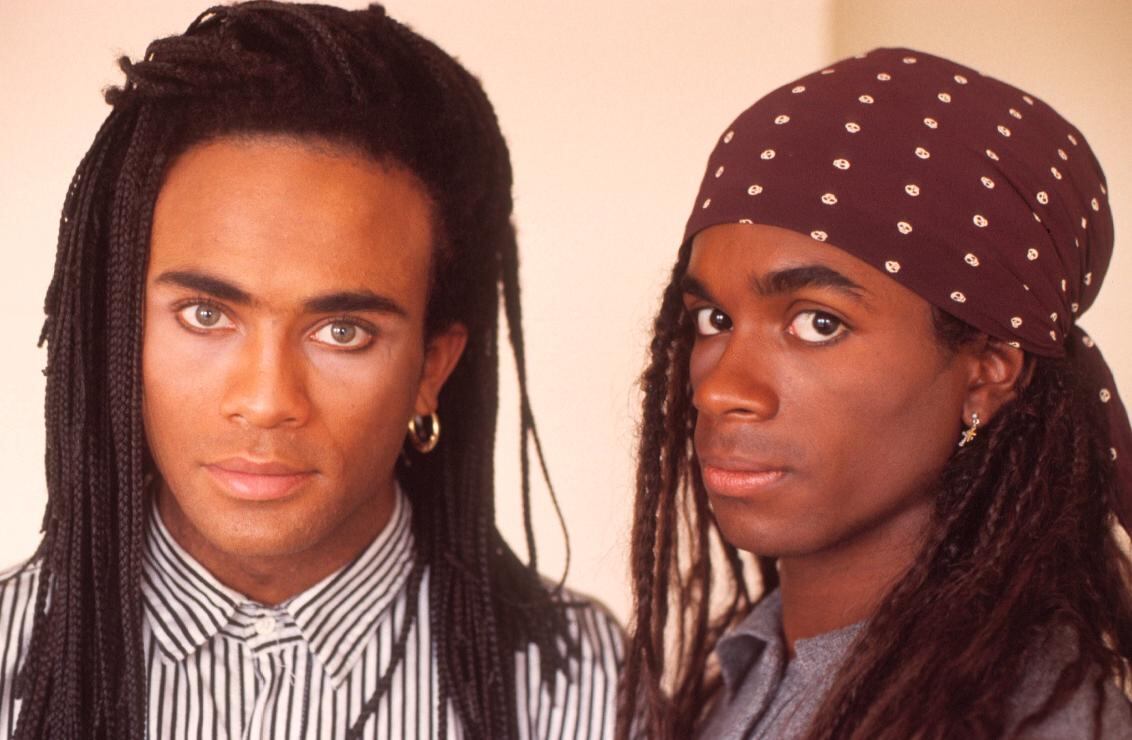 Muere por Covid-19 John Davis, la voz real detrás de Milli Vanilli