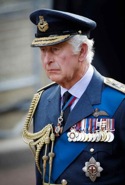 Cuánto dinero tiene la familia de Isabel II del Reino Unido