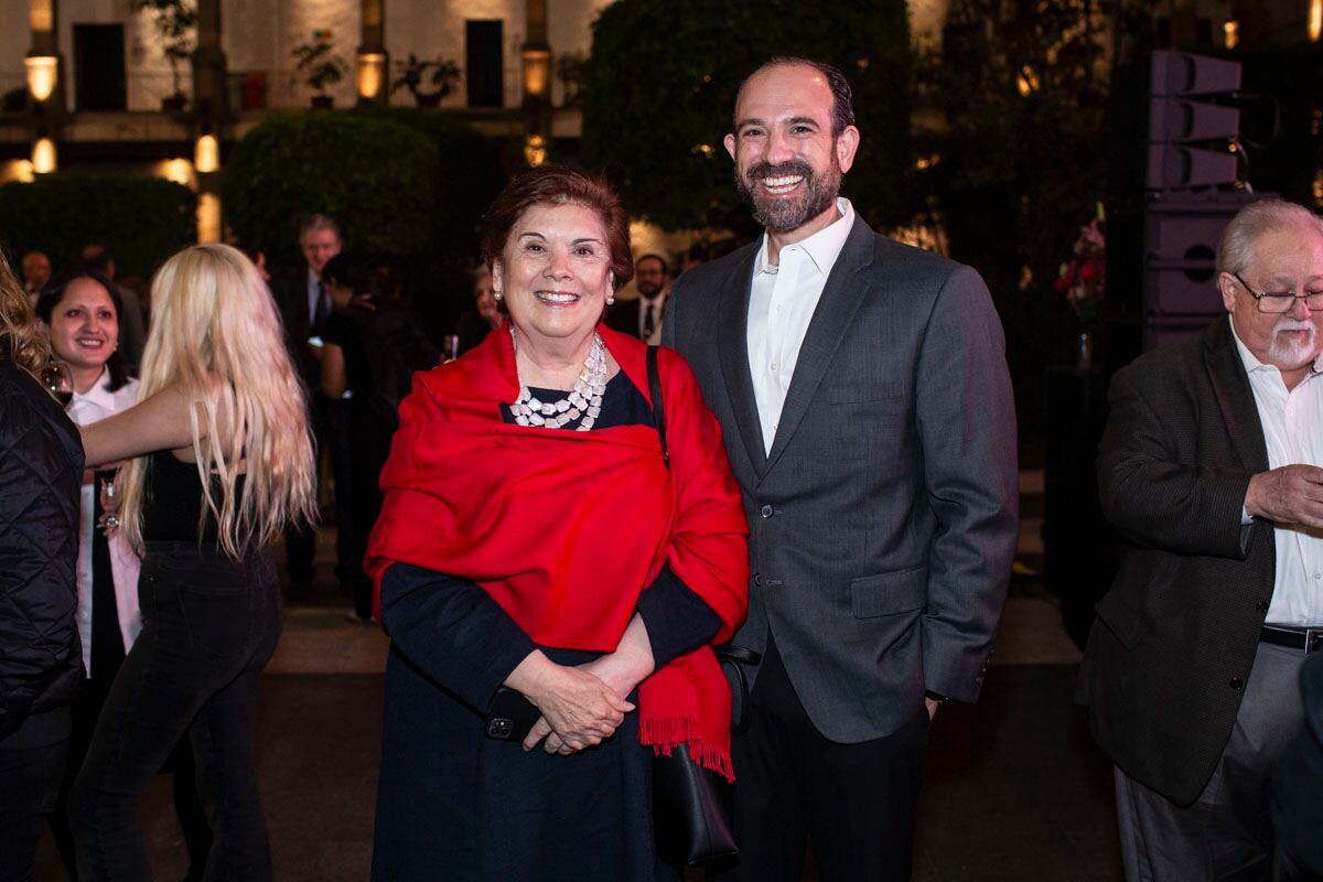 Sari Bermúdez y Roberto Morris. (Foto: Esteban Torreblanca)