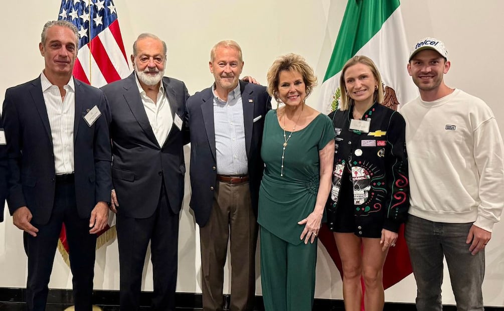 Carlos Slim Domit, Carlos Slim Helú, Ronald Johnson, Alina Aris Johnson, Julia Piquet y Daniel Suárez / Foto: Especial