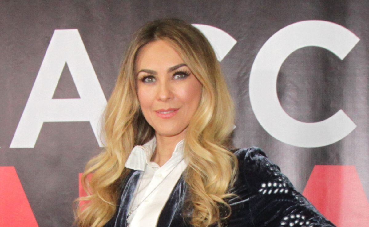 Aracely Arámbula con outfit de encaje que arrebata suspiros