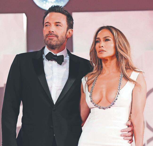 Filtran video de Jennifer Lopez supervisando que Ben Affleck no beba alcohol