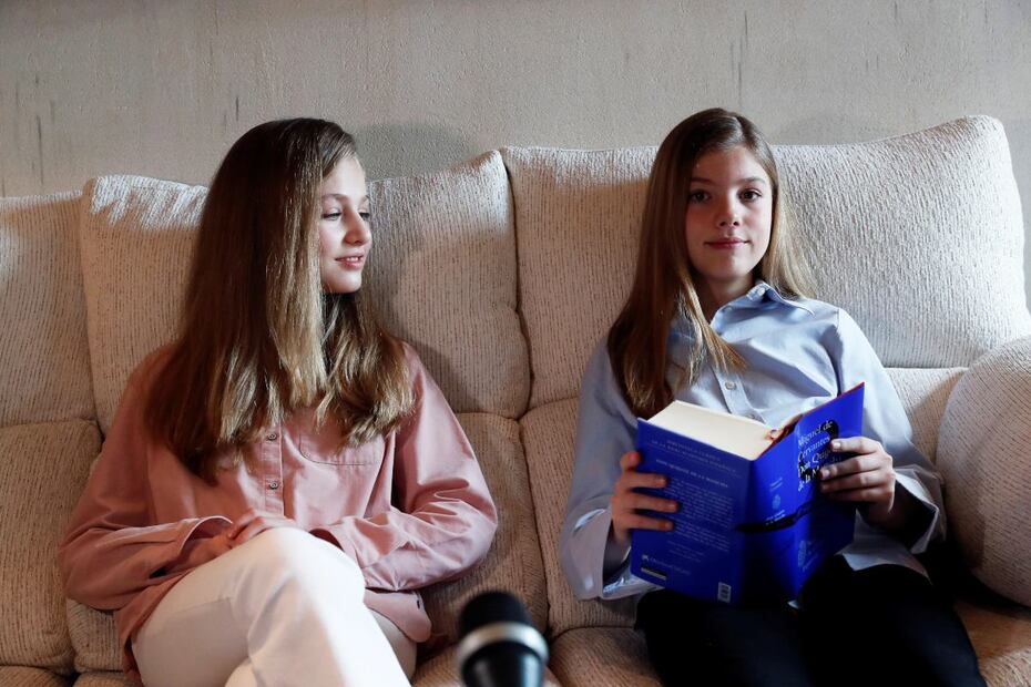Sofía y Leonor de Borbón reaparecen en el palacio de la Zarzuela