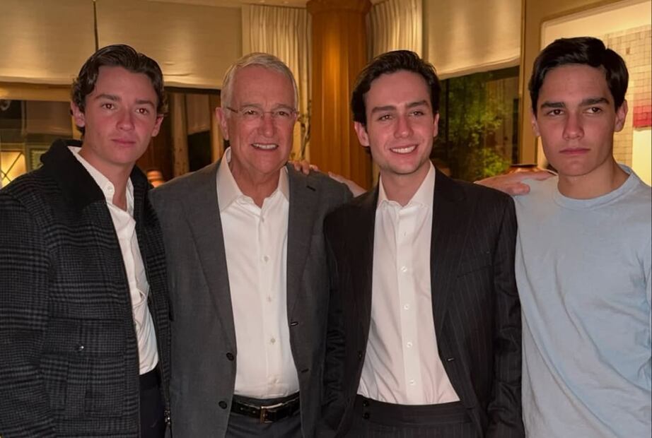 Ricardo Salinas Pliego con sus hijos Cristóbal, Mariano y Ricardo / Foto: Instagram