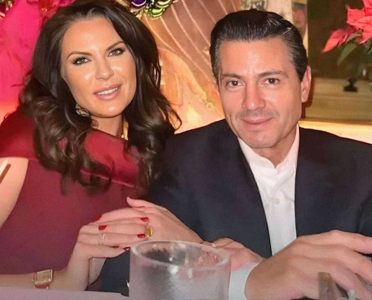 Enrique Peña Nieto y Simona Sorakaite / Foto: @reinavenenosa