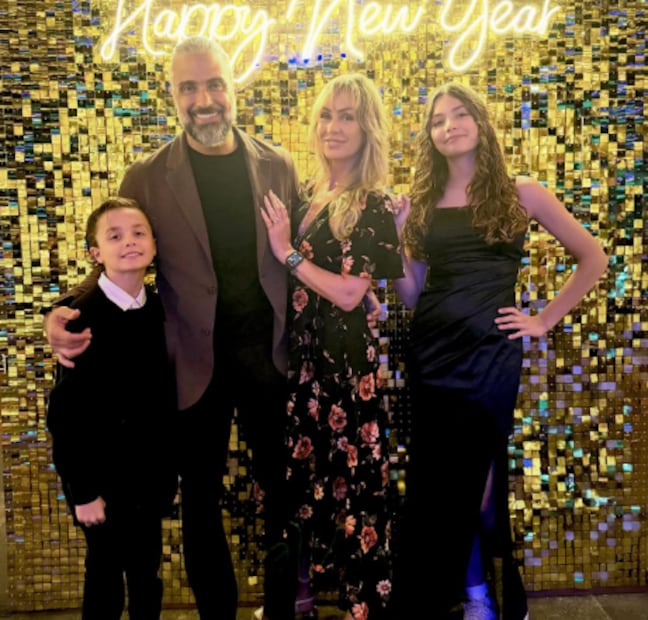 Jaime Camil y Heidi Balvanera con sus hijos, Elena y Jaime / Foto: Instagram