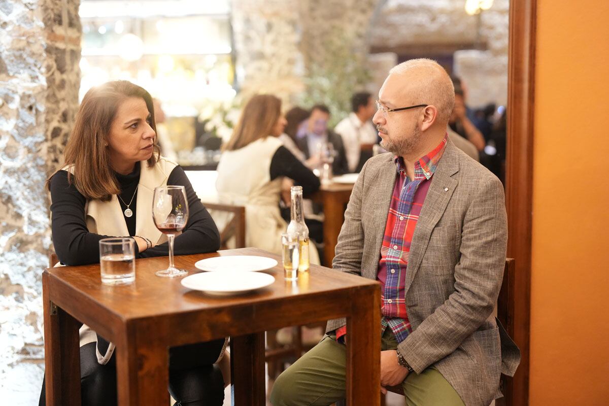 Virginia Jiménez y Roberto Camacho. (Foto: Leonardo Gómez)