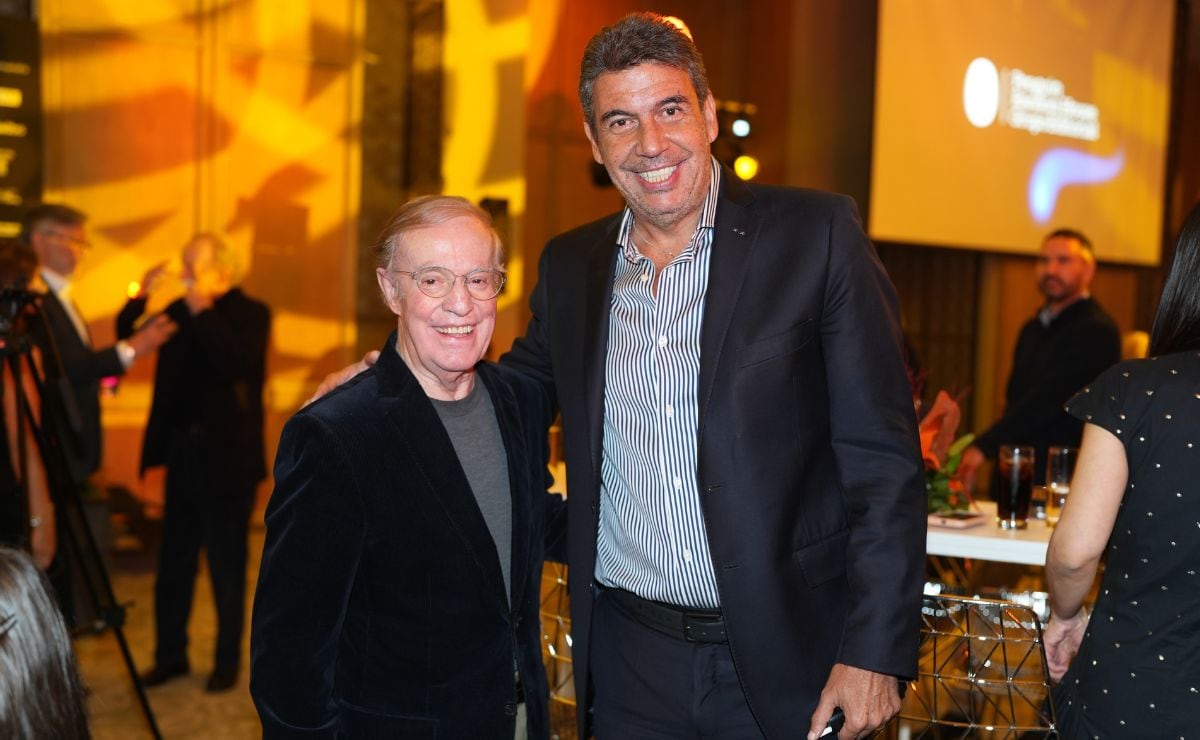 Arturo Elias Ayub, Gaby Vargas y más personalidades celebran la literatura mexicana