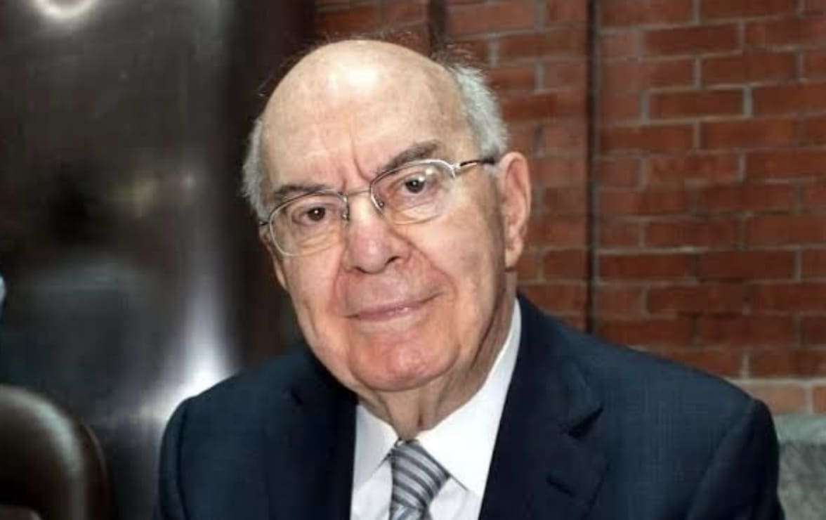Muere Alejandro Garza Lagüera, pilar de Cervecería Cuauhtémoc