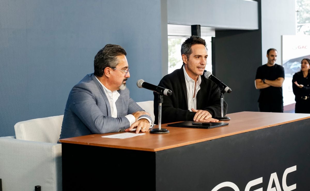 Juan Plauchu y Mauricio Ochmann  / Foto: Esteban Torreblanca