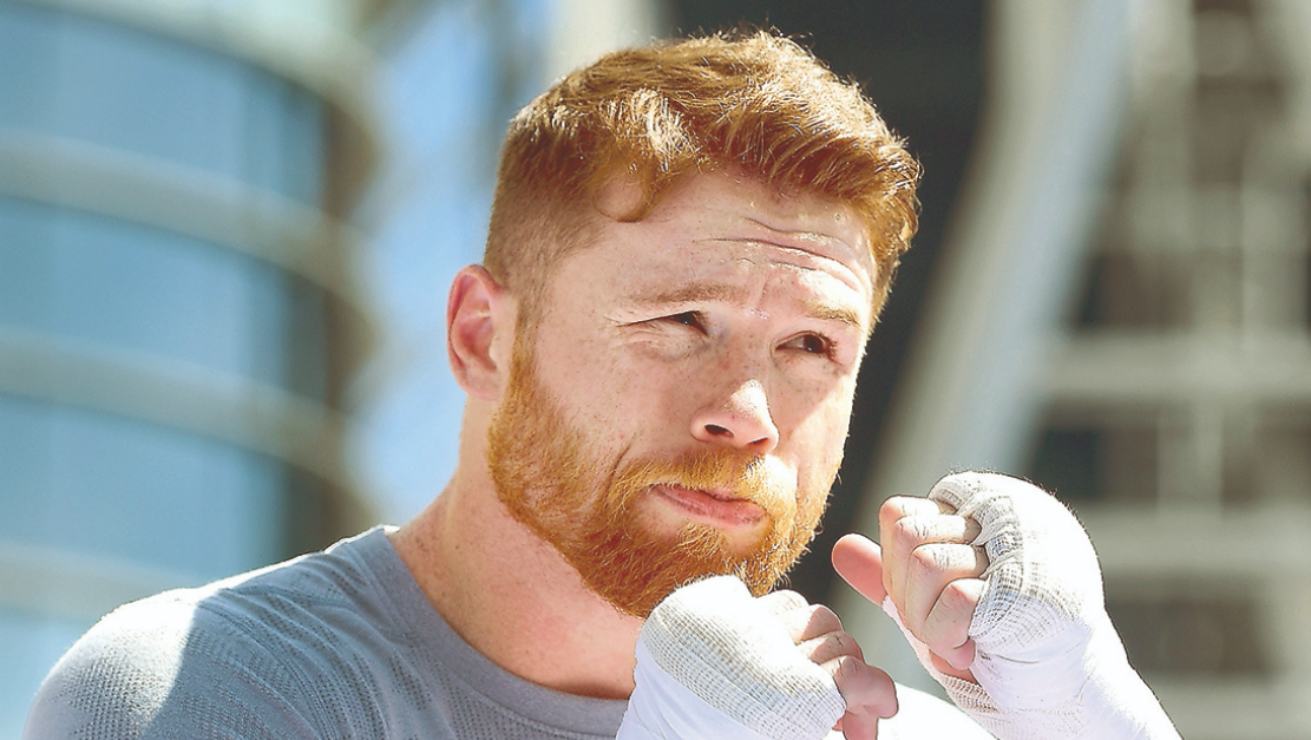 La impresionante colección de autos de lujo del Canelo Álvarez y muestra su casa