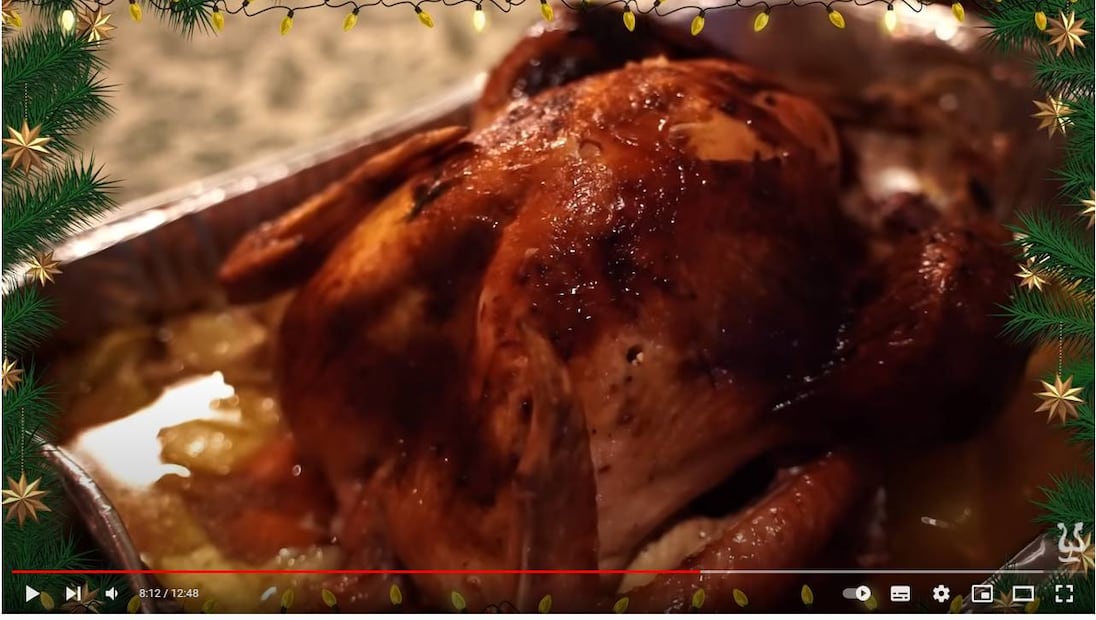 La lujosa cena de Navidad de la dinastía Aguilar