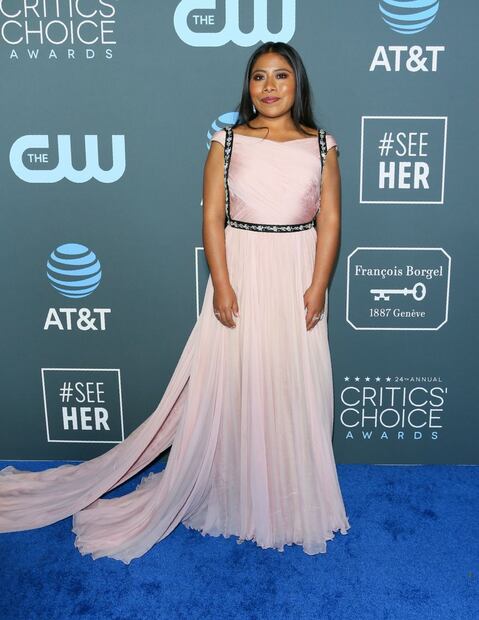 Esto fue lo que Yalitza Aparicio lució en los Critics' Choice Awards