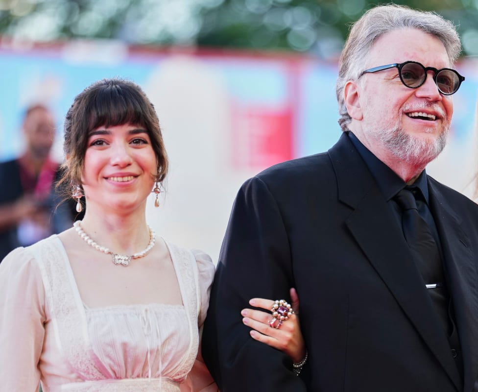 Marisa del Toro, hija de Guillermo del Toro en el Festival de Venecia 2025 / Foto: AP