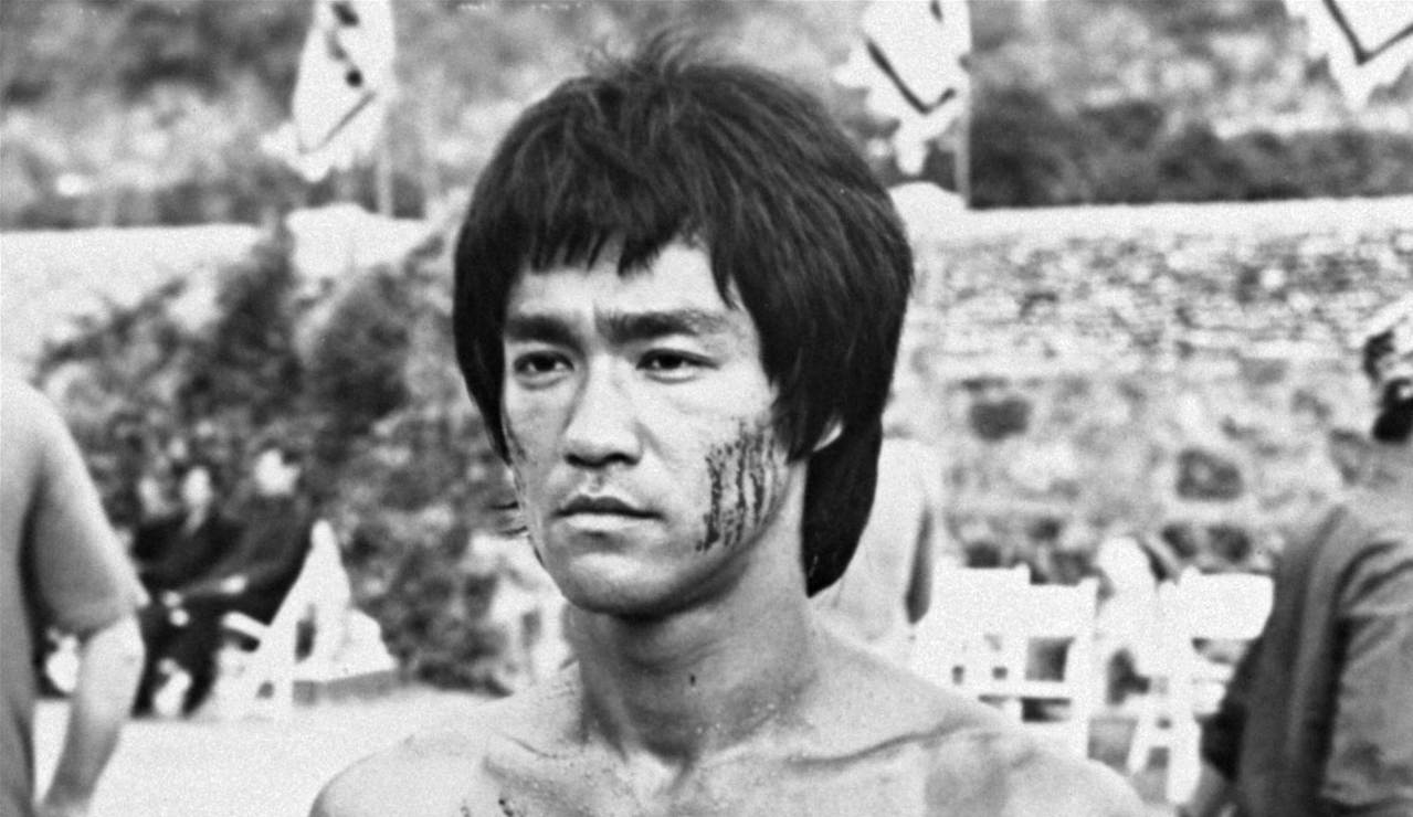 Bruce Lee murió por beber demasiada agua