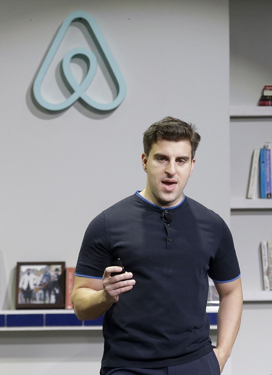 CEO de Airbnb asegura que la empresa perdió casi todo en 6 semanas