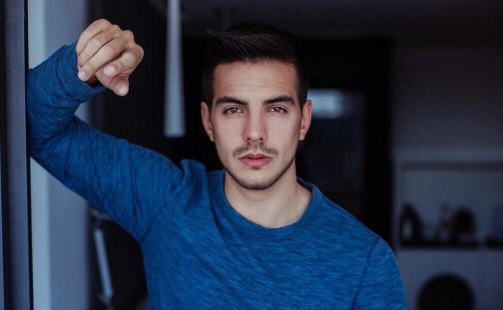 Vadhir Derbez conquista con nuevo look: melena más larga y tonos rubios
