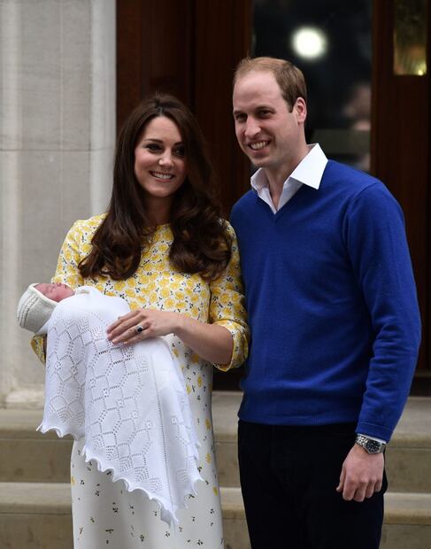 Reglas que Kate Middleton debe seguir y Meghan Markle, no