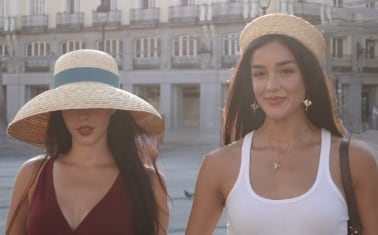 Las mejores fotos de Ana Pau y Ale Capetillo en su viaje de verano lleno de estilo