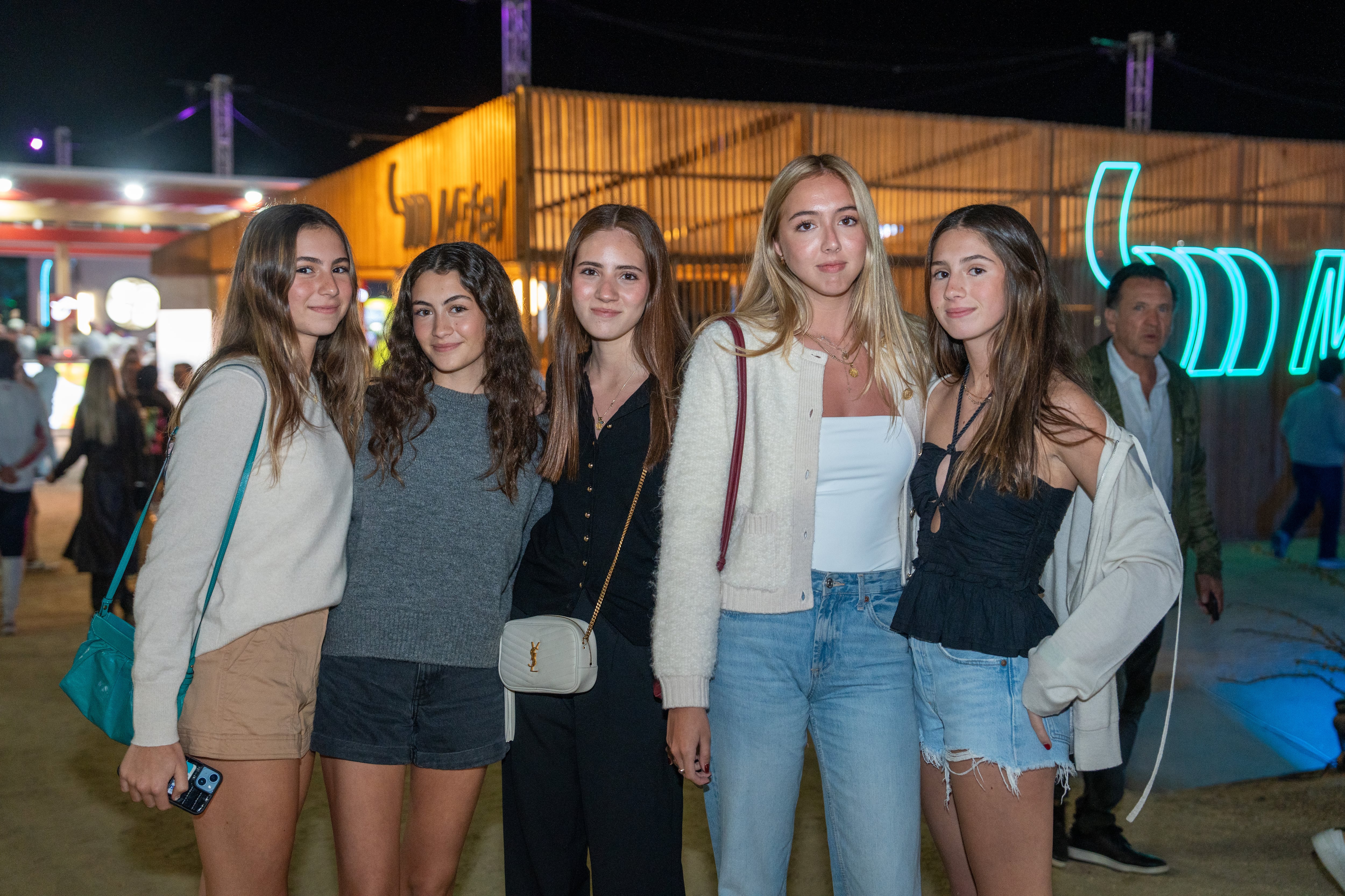 Delfina y Nereida Chedraui con Lola y Yadira Esquer y Silvana Chedraui. (Foto: Arturo Quintero)