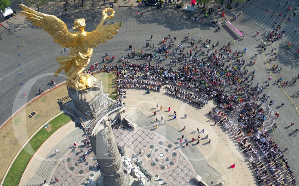 Pasarela histórica en el Ángel de la Independencia