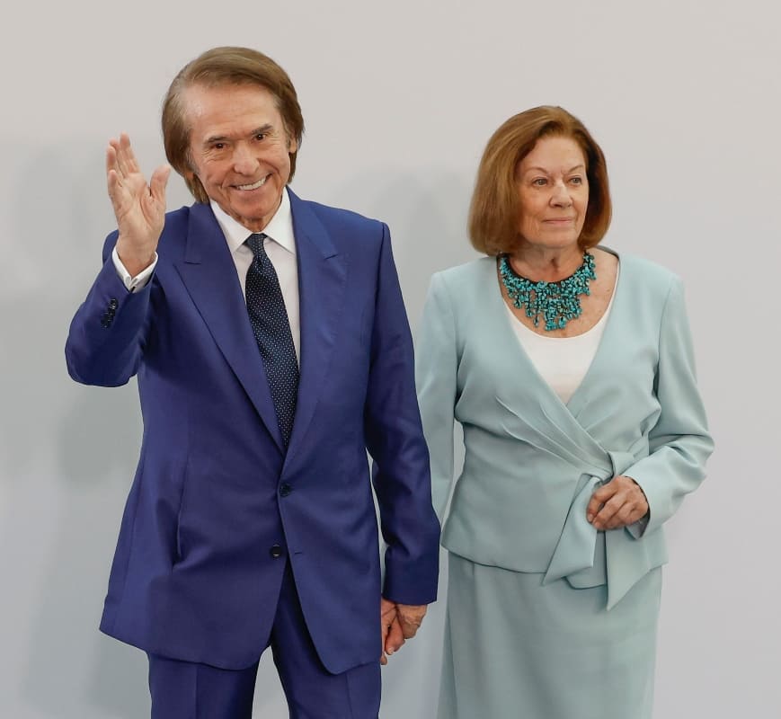 Raphael con su esposa Natalia Figueroa / Foto: EFE