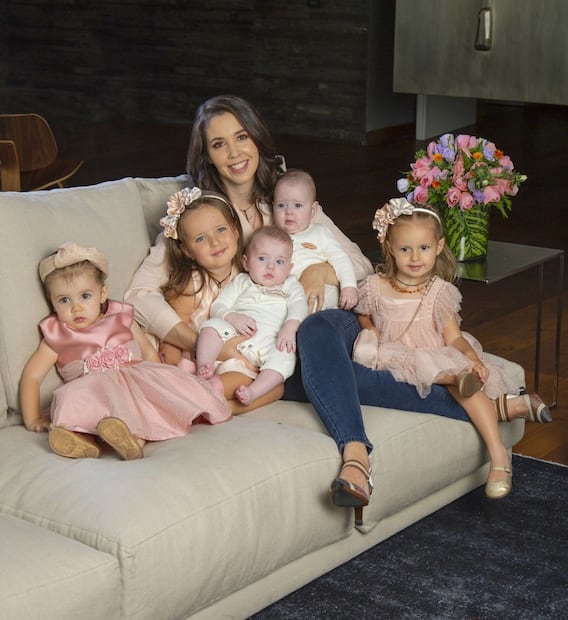 Así es la gran familia de Giovanna Acha y su vida con 5 hijos