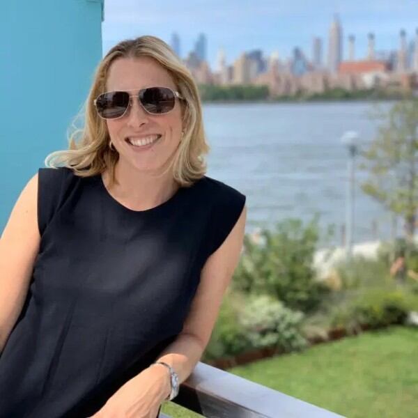 Harry y Meghan: Renuncia directora de Fundación Archewell