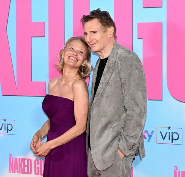 Liam Neeson y Pamela Anderson / Foto: Instagram