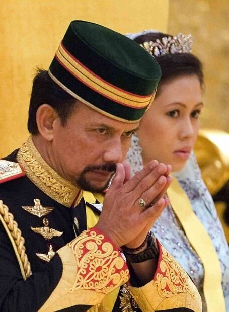 Estos son los 7 mil coches de lujo del sultán de Brunei, entre los que hay 450 Ferraris