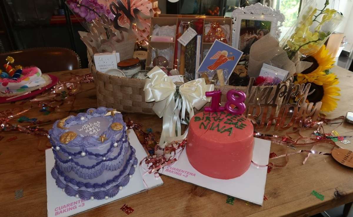 Nina Rubín festejó su cumpleaños 18 con dos pasteles / Foto: Instagram