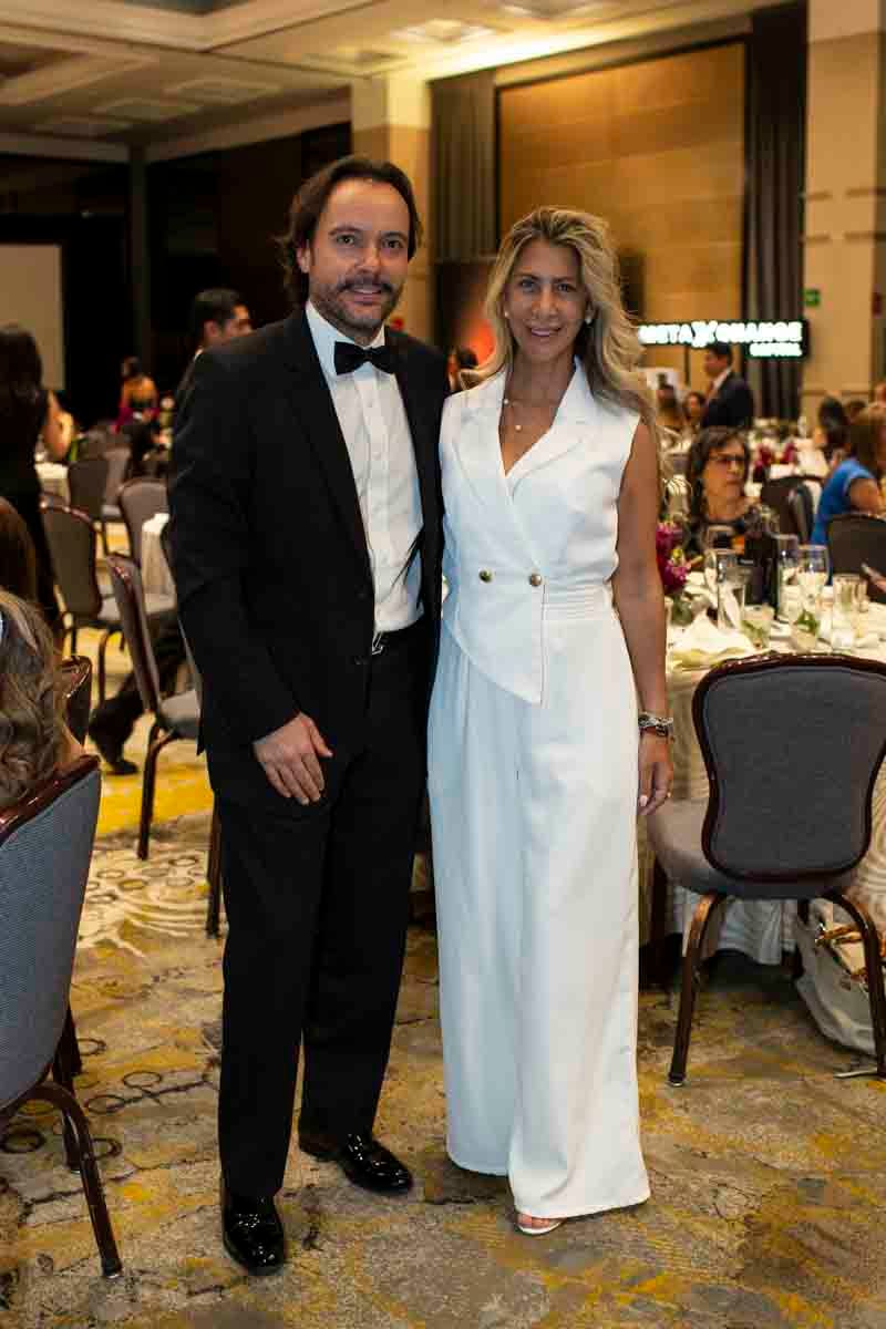 Rodrigo Hevia y Vivian Smith. (Foto: Esteban Torreblanca)