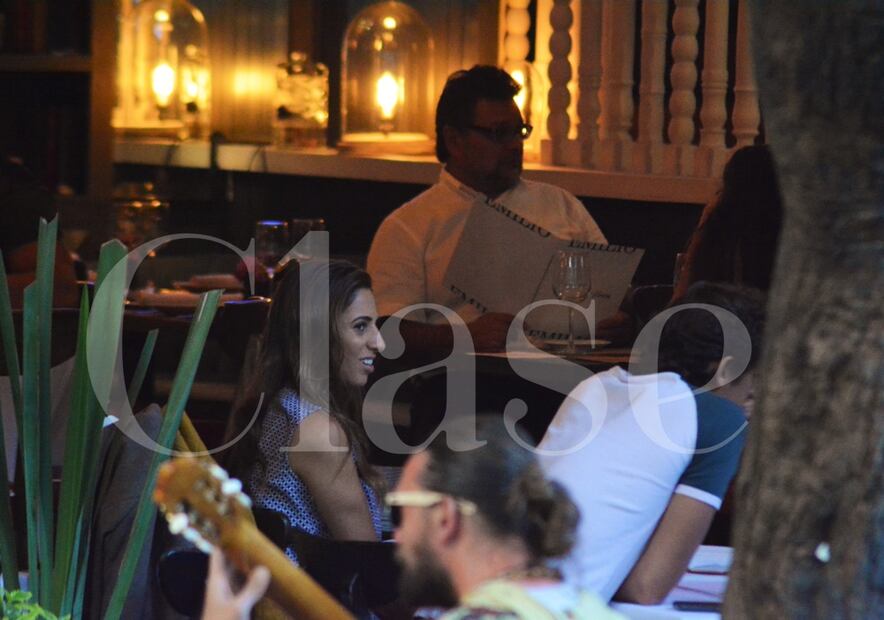 Paparazzi: Johanna Slim y Arturo Elías Ayub de paseo en familia