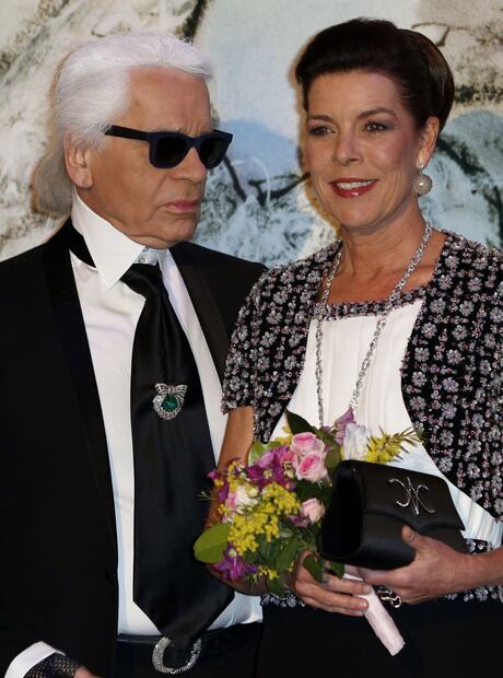 El homenaje de Carolina de Mónaco a Karl Lagerfeld durante el Baile de la Rosa