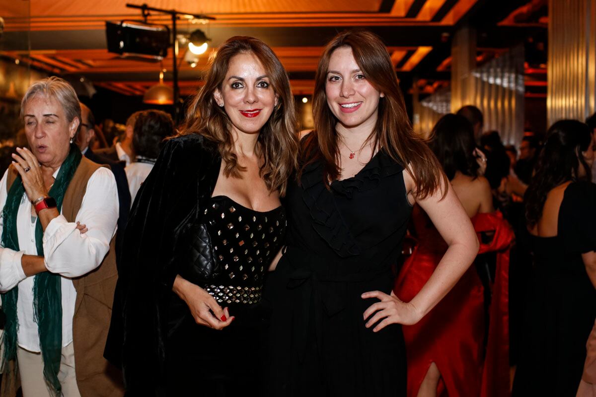 Mari Rouss Villegas y Andrea Legarci. (Foto: Esteban Torreblanca)