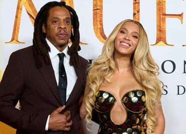Beyonce y Jay-Z posan en medio del escándalo como una familia feliz