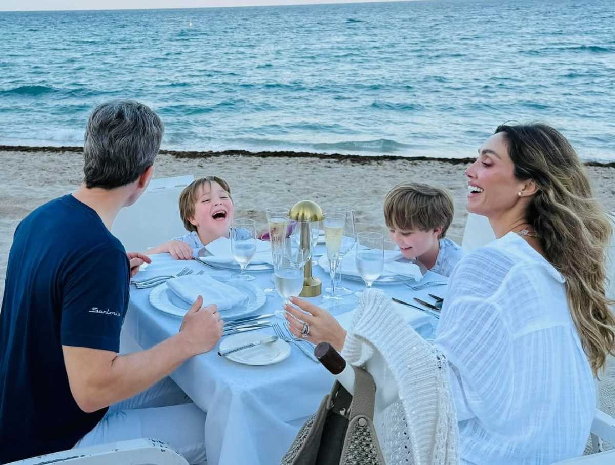 Anahí celebró su cumpleaños junto a su familia a la orilla del mar / Foto: Instagram @anahi