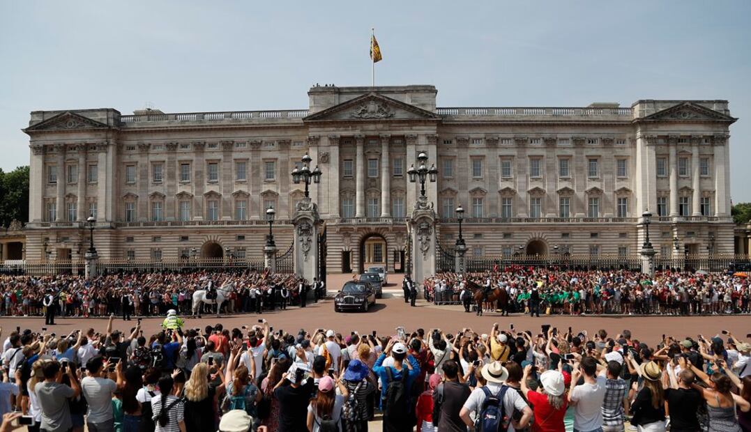 Goteras y ratones en el palacio de Buckingham; su mantenimiento es insostenible